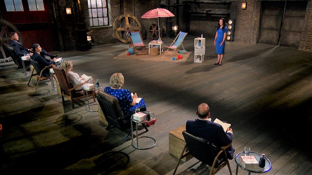 Beach Powder product demo in the Dragons' Den