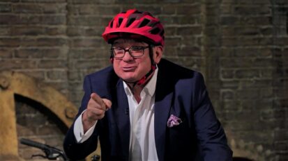 Cycle helmet dragons den 2019 sale