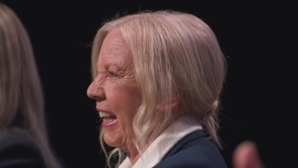 Dragon Deborah Meaden watching a pitch on tonights show.